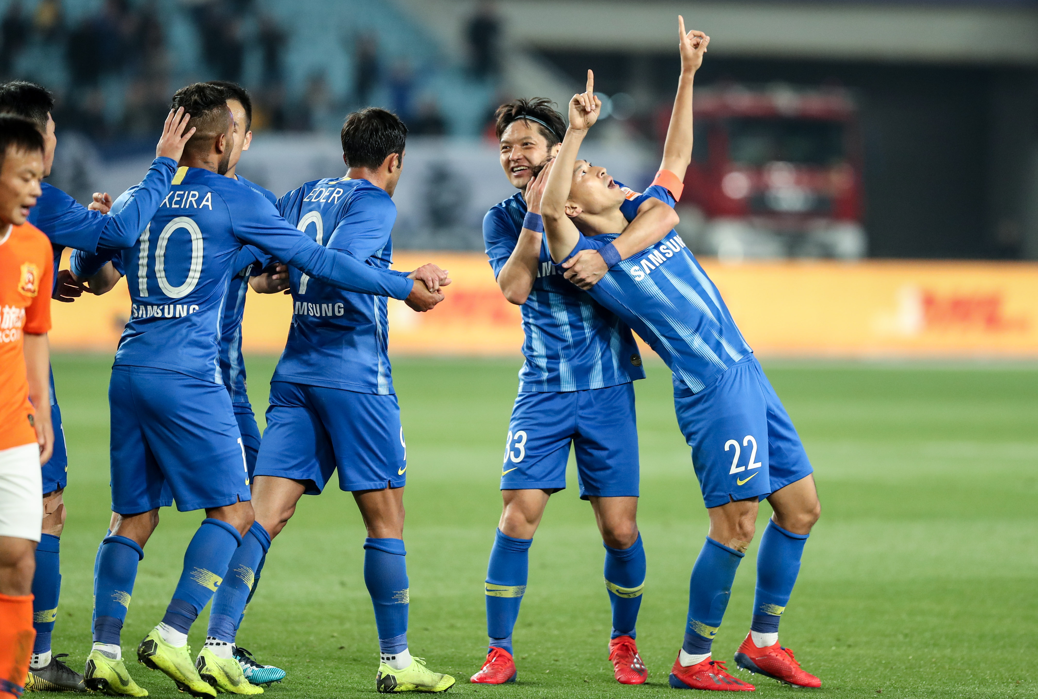 接盗三垒 接盗三垒