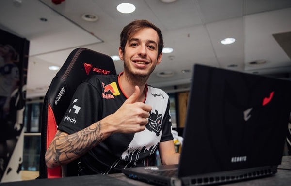 快攻效率与 快攻效率与